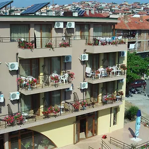 https://kandrovi-hotel.sozopol-hotels.com